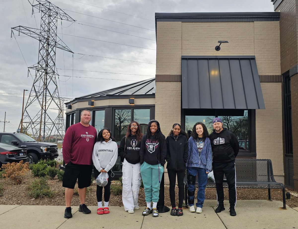 Drew Cuttill (@dcuttill) on Twitter photo Great time with our seniors from <a href="/zbgirlsflag/">ZB Girls Flag Football</a>! <a href="/neal_aubri/">Aubri Neal</a> <a href="/SLincke/">Sierra-Rayne Lincke</a> <a href="/JadaDawkins04/">Jada Dawkins</a> <a href="/1_ball_myra/">SaMyra Epps</a> <a href="/JaniyahWallace1/">Janiyah Wallace</a> <a href="/JoshLindstrom1/">Josh Lindstrom</a> Great time with our seniors from <a href="/zbgirlsflag/">ZB Girls Flag Football</a>! <a href="/neal_aubri/">Aubri Neal</a> <a href="/SLincke/">Sierra-Rayne Lincke</a> <a href="/JadaDawkins04/">Jada Dawkins</a> <a href="/1_ball_myra/">SaMyra Epps</a> <a href="/JaniyahWallace1/">Janiyah Wallace</a> <a href="/JoshLindstrom1/">Josh Lindstrom</a>