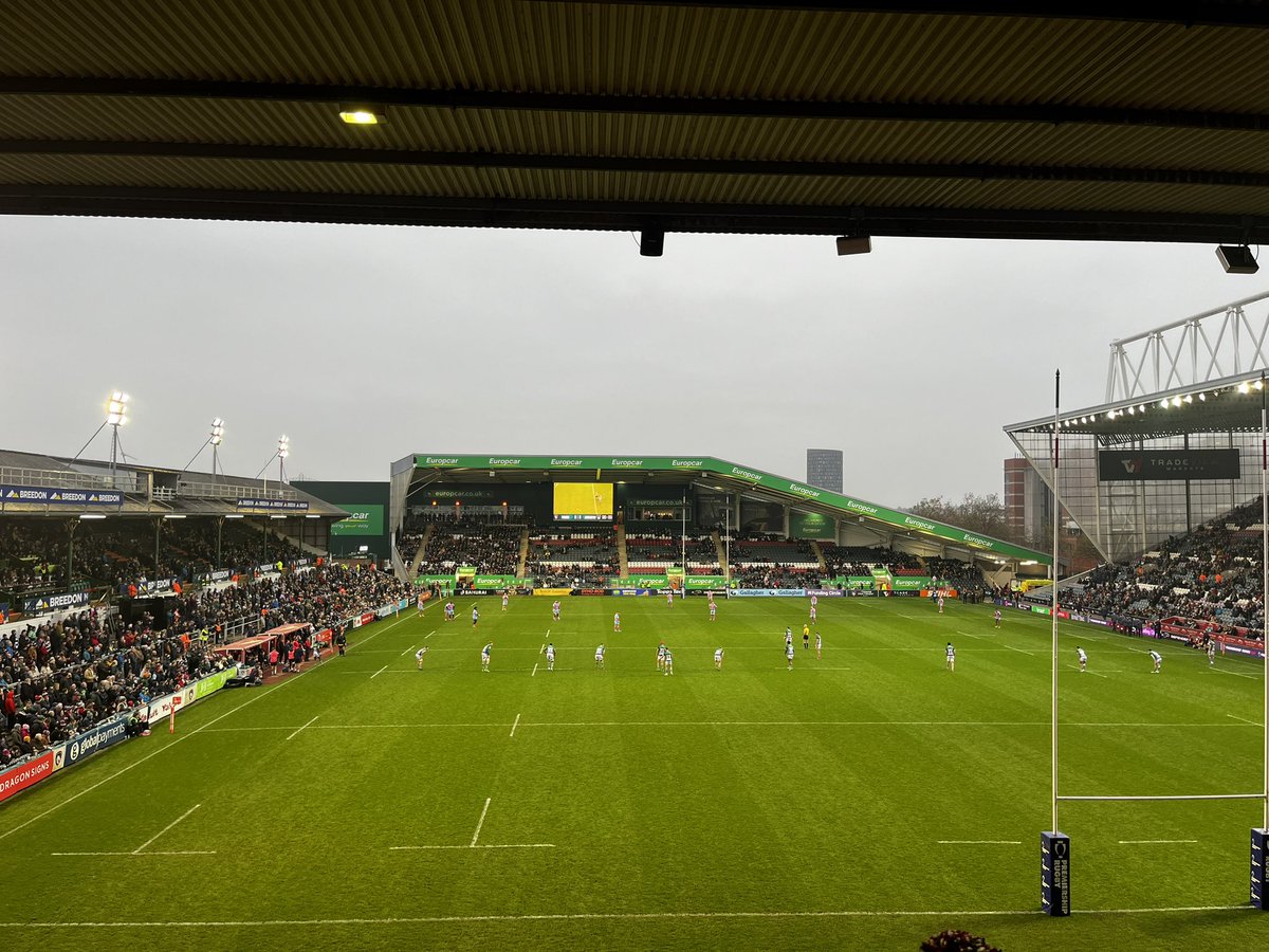 dj_wakeling's tweet photo. Great Day @LeicesterTigers and a great unexpected present from @hormann_uk - Felix has his own shirt !!! 
Got home and drew up a play sheet for the next game !!! https://t.co/s3uopdulJ3