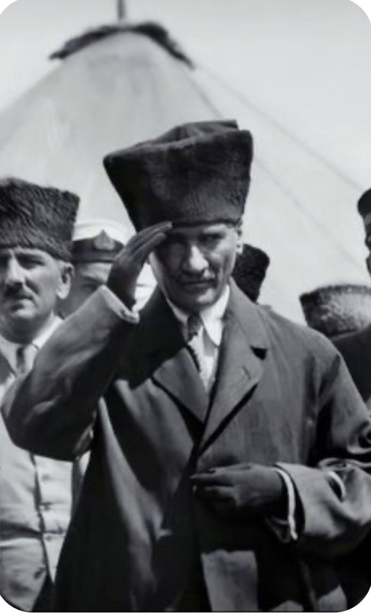 Sevgi, saygı, minnet ve özlemle…ışıklar yağsın üzerine🙏