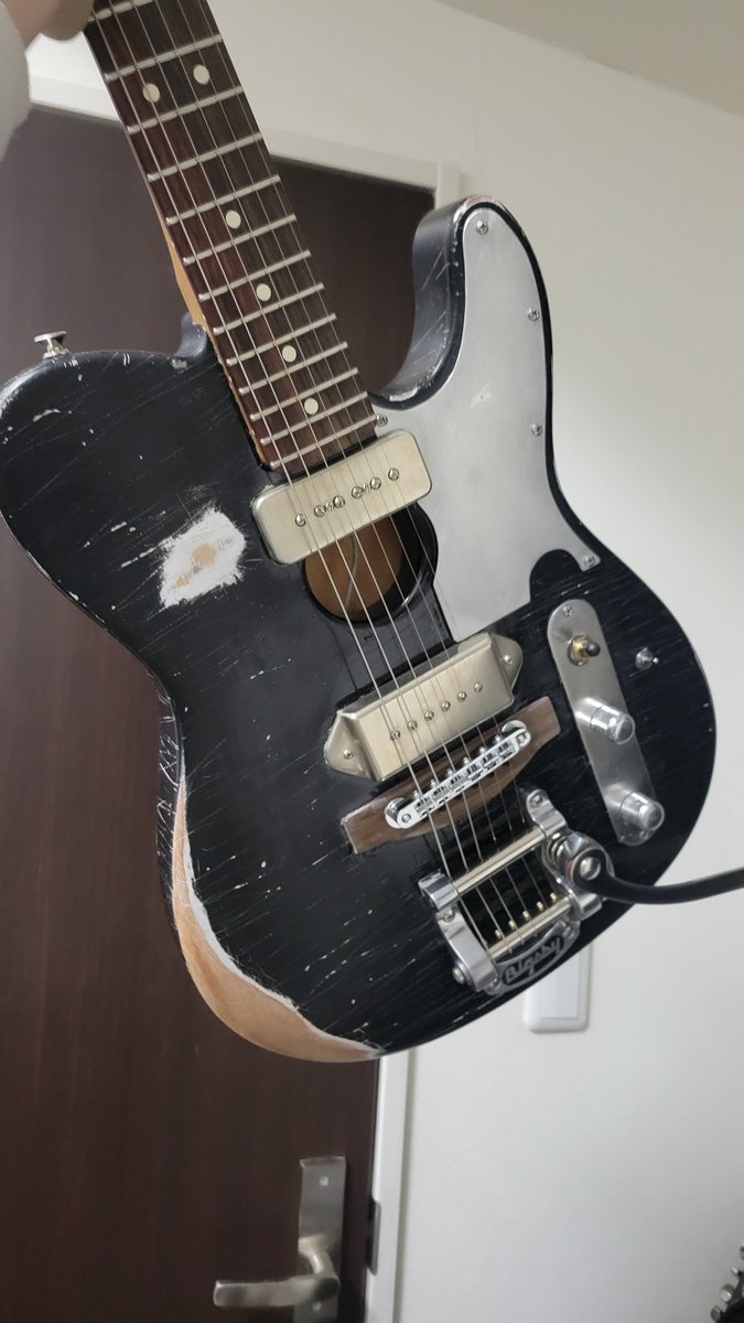 アコスタソニック SPB堕ち(シンラインのS、P-90のP、ビグスビーのB)