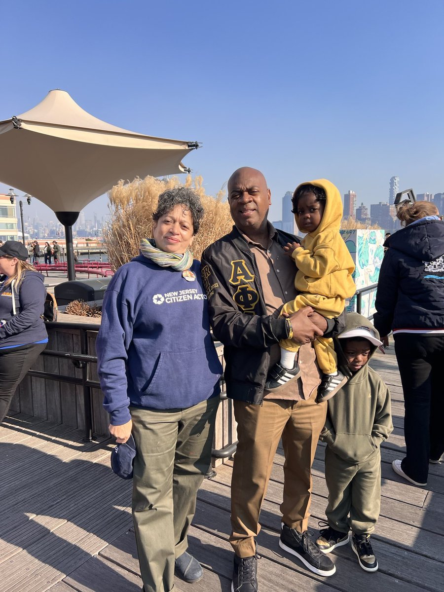 rasjbaraka's tweet photo. Only when we stand together can we truly reimagine a New Jersey where everyone is seen, heard, and protected. 

It’s time to transform the way we do politics in our state and build a future that works for everyone—not just the powerful. Let’s reimagine New Jersey. https://t.co/Nn17KPJPWR