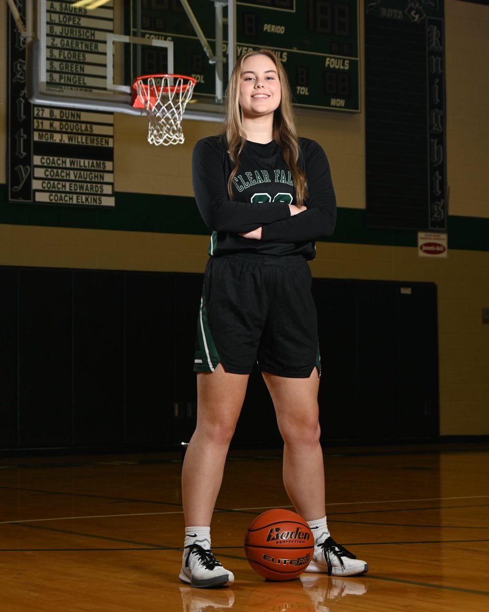GigiReddinger's tweet photo. #32 ready to #swoosh #gmoney #defygravity #cfhs #clearfalls #goknights 💚⚔️🖤#walktalltalksmallplayball 🏀 #kobesonmyfeet #winningonmybrain #auntiesisterinmyheart https://t.co/cRU7ITE2ti