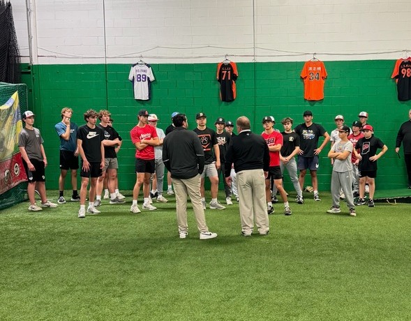 TXBaseballRanch's tweet photo. 'Ranch on the Road' is in Chicago this weekend with Mike Ryan & Fastball USA. The athletes are going through the process of assessing & identifying their disconnections so they will know what to incorporate into their Personalized Plan moving forward. #RanchDifference https://t.co/dTcNozqn03