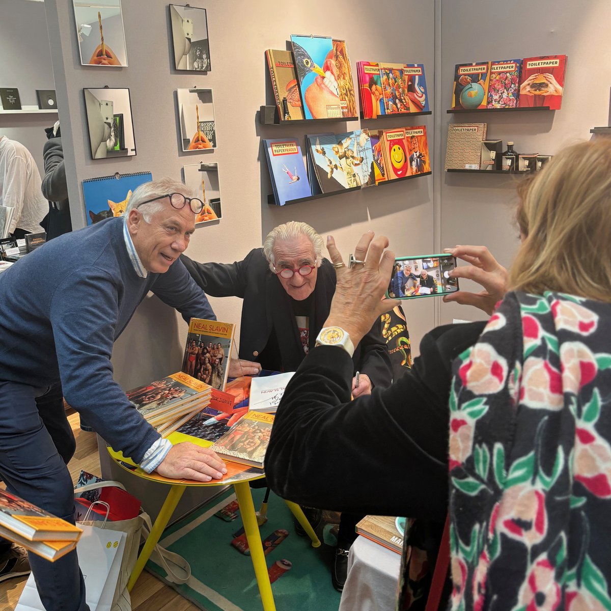 PDNB Gallery tweet media