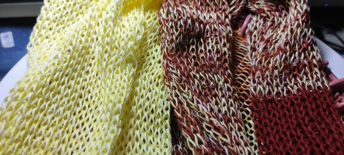 g_farbwelt's tweet photo. Bobbel "Kaminfeuer" 🔥

👉Shop Link in Bio

#circularknitting  #gefachtesgarn #fatbverlaufsgarn #handgewickelt #handmadewithlove♥️ https://t.co/HaBbyWqfdl