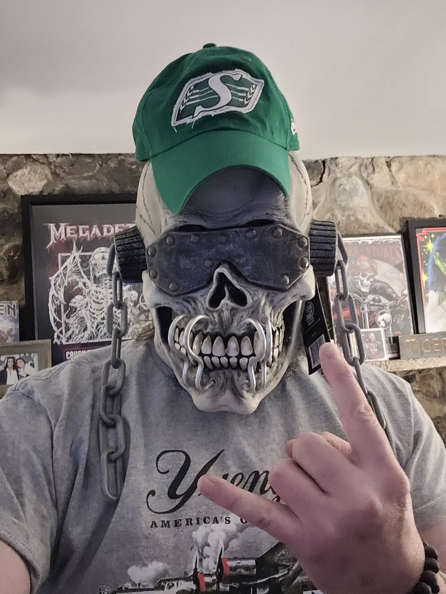 Fisslewick's tweet photo. 😤💚🤍💚🤍 SUPPORT @620ckrm  from Coal Bucket Country PA!!! 🇺🇸!!! 🇨🇦🇺🇸🏈 https://t.co/rtfW13bYBM