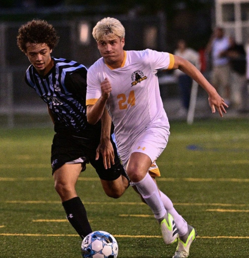Congratulations to Senior Alek Beckley who has was named our programs "2024 Defensive Player of The Year". Alek has also been named to the 2nd Team All Sunflower League Team!