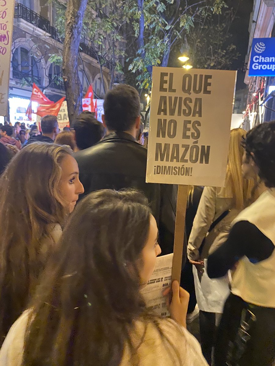 AnaDuCos's tweet photo. Lo de hoy en València… https://t.co/jPtU5VXLDe