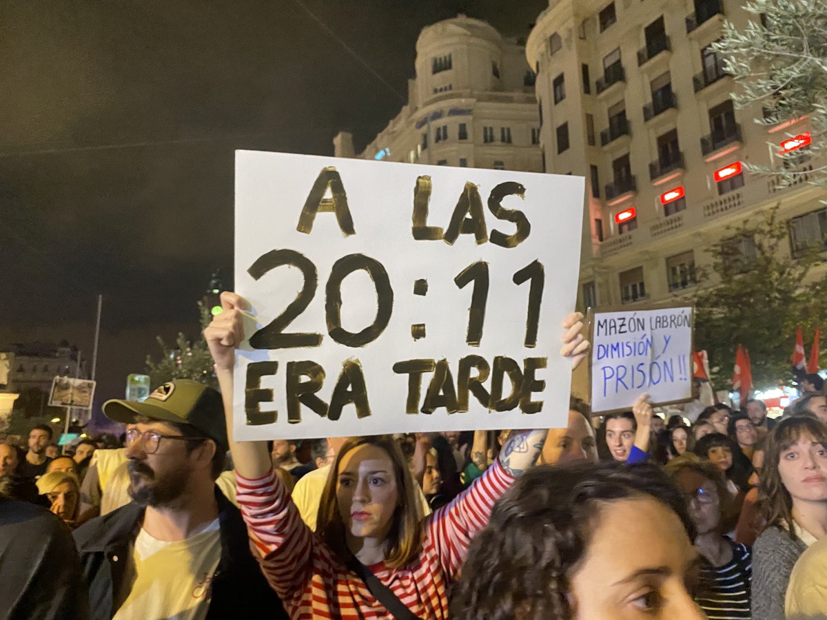 AnaDuCos's tweet photo. Lo de hoy en València… https://t.co/jPtU5VXLDe
