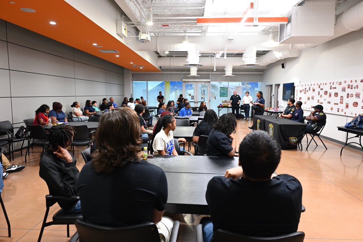 Houston Police tweet media