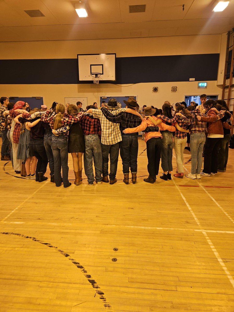 Thank you final night audience for your sold out support! The haybales are back in the field and the cowboy hats hung up for another year. Congratulations cast, crew and musicians on a most memorable Wild West performance 🤠