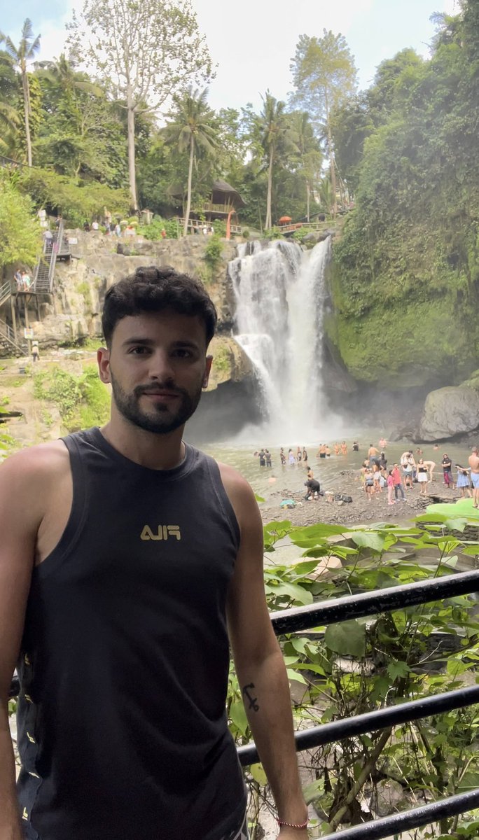 Hola 🙇🏻‍♂️