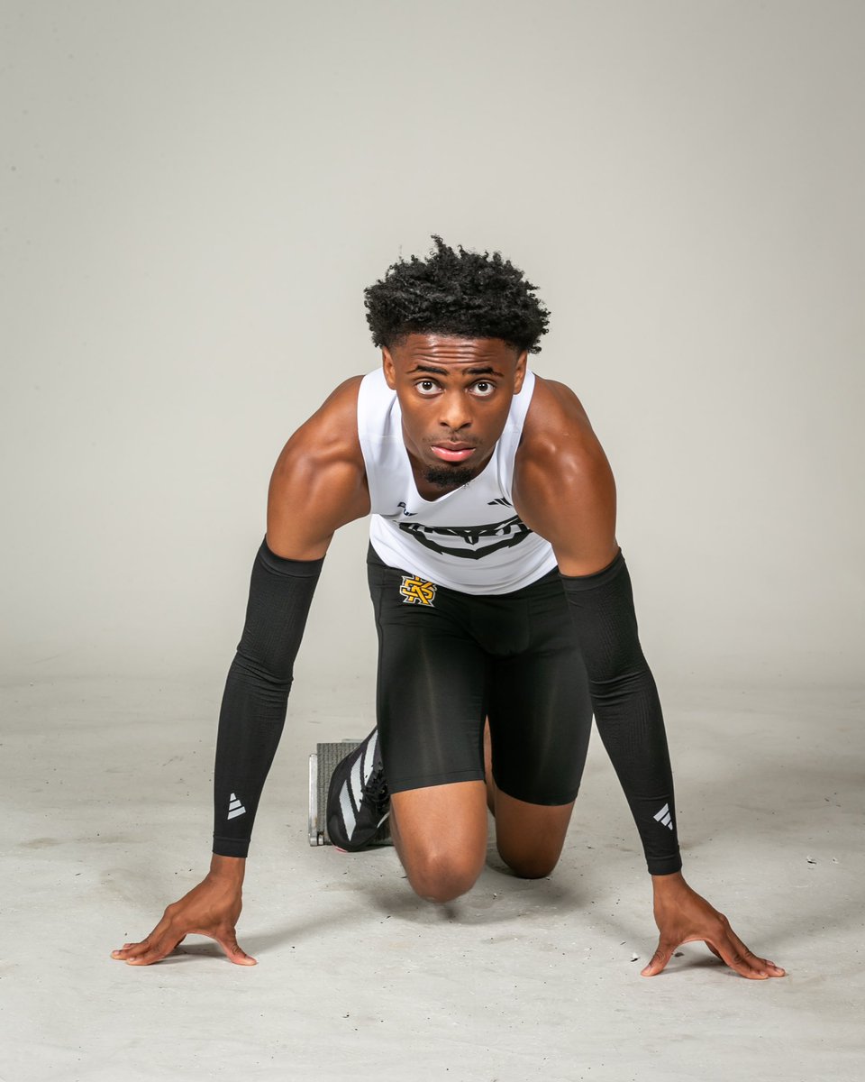 alidargan24's tweet image. Media day pics!! 🦉#all4milam🕊️