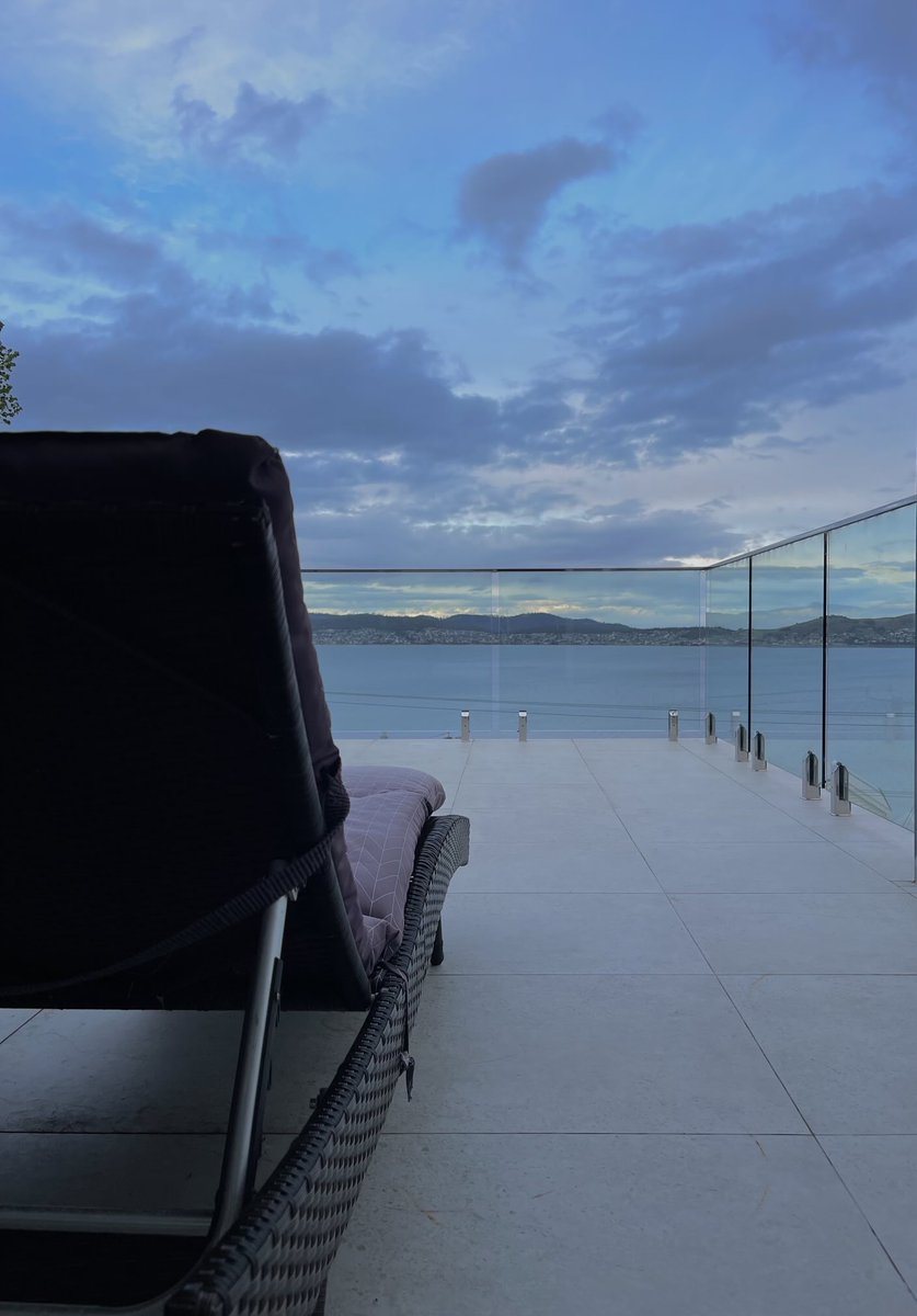 Jenifnot's tweet image. Sandy Bay delivers the view🥰