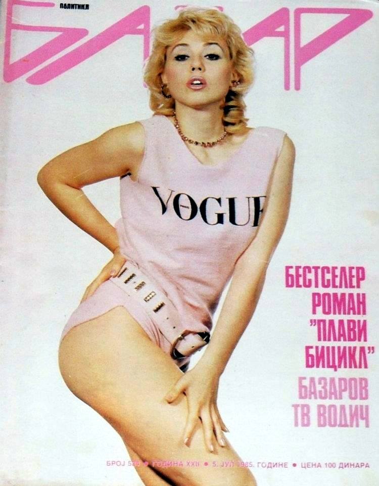 sinisamilosevic's tweet photo. Pre 40 godina, predvidela je sta ce da joj se desi ove 2024. @vogueadria https://t.co/9oEQCHMX8K