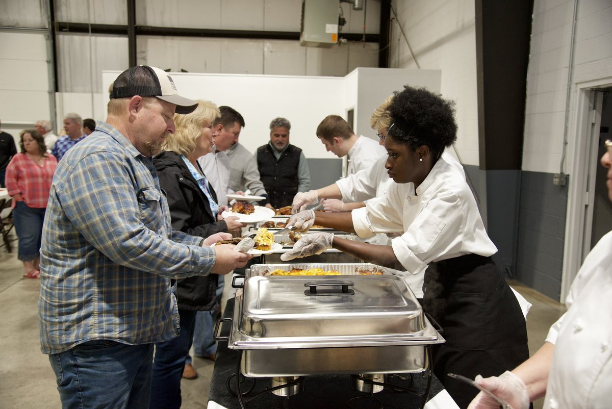 It’s a great night to celebrate our students and local businesses at the Chamber of Commerce’s Legacy Fundraiser- Cultivating Careers! TY for highlighting the work of our students, apprentices, and for raising money to continue the success of our <a href="/wcpsmd/">WCPS Maryland</a> Apprenticeship Program!