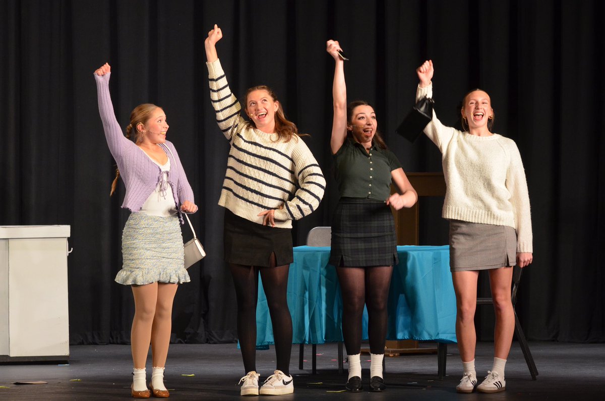 north_hills's tweet photo. Break a leg to the cast and crew of our @NHHSDramaClub Fall One Act Plays! Shows tonight at 7pm and tomorrow at 2pm — Get your tickets at https://t.co/wfLKPapqef! #nhproud https://t.co/vcKC3WsWRg