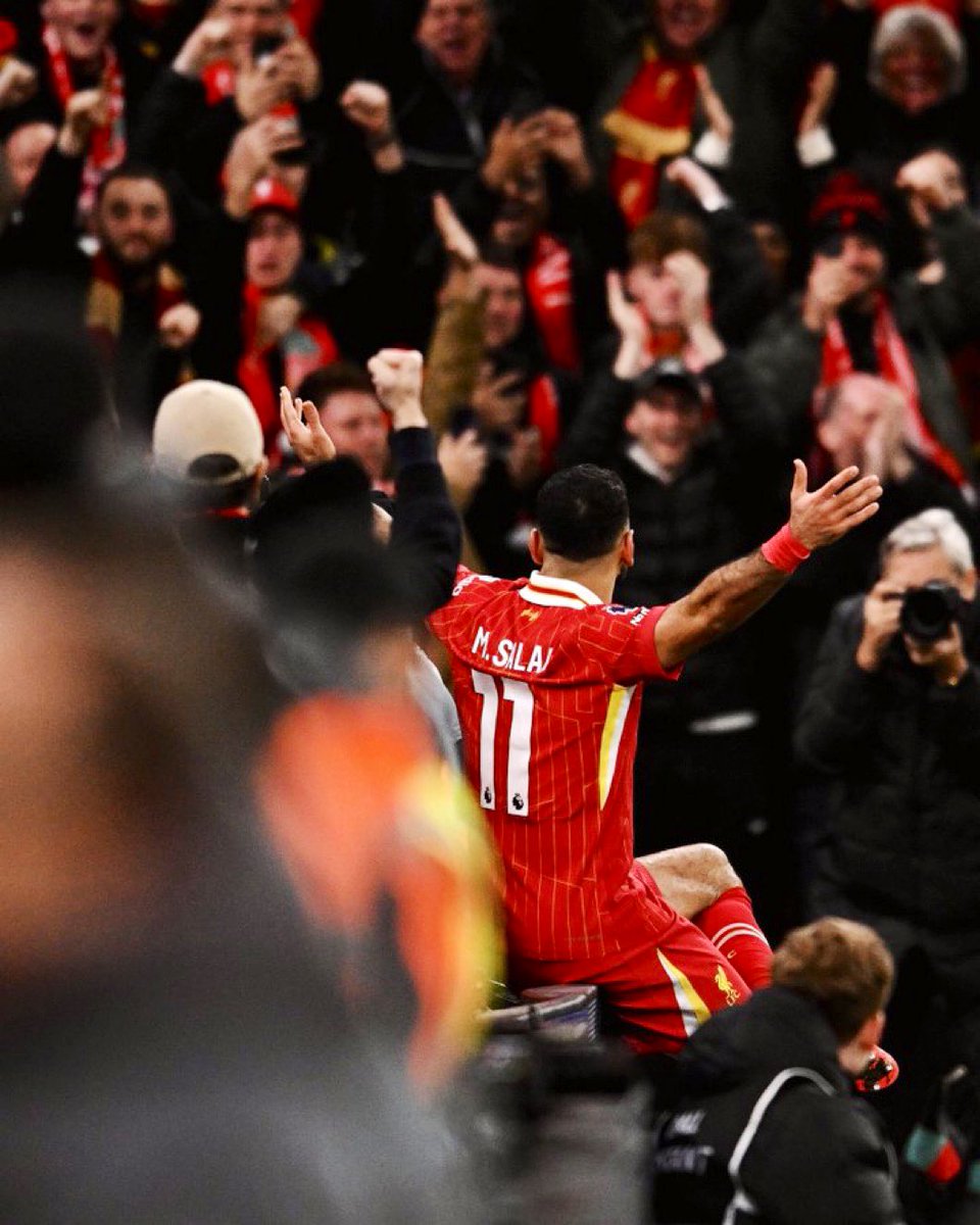 KamRai7's tweet photo. The most underrated player ever.
#Legend @MoSalah #LFCAVFC https://t.co/PXmJe74QPy
