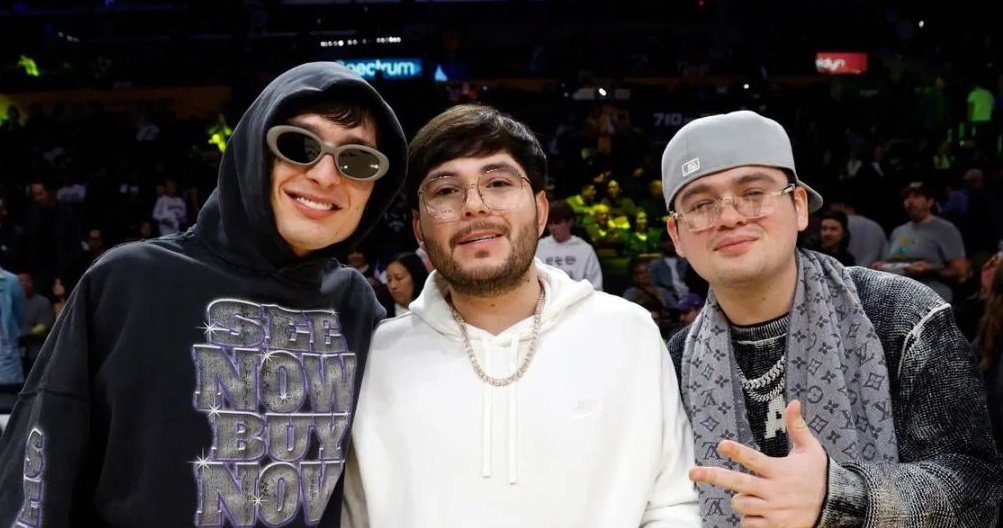 JasielData's tweet photo. "Amiri" de Jasiel Nuñez, Tito Double P y Peso Pluma logra un debut de 392,791 streams en Spotify https://t.co/Wh5SO2nlzy