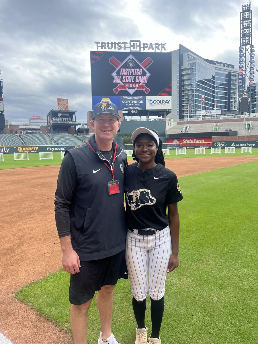 RaJayla McBride tweet media