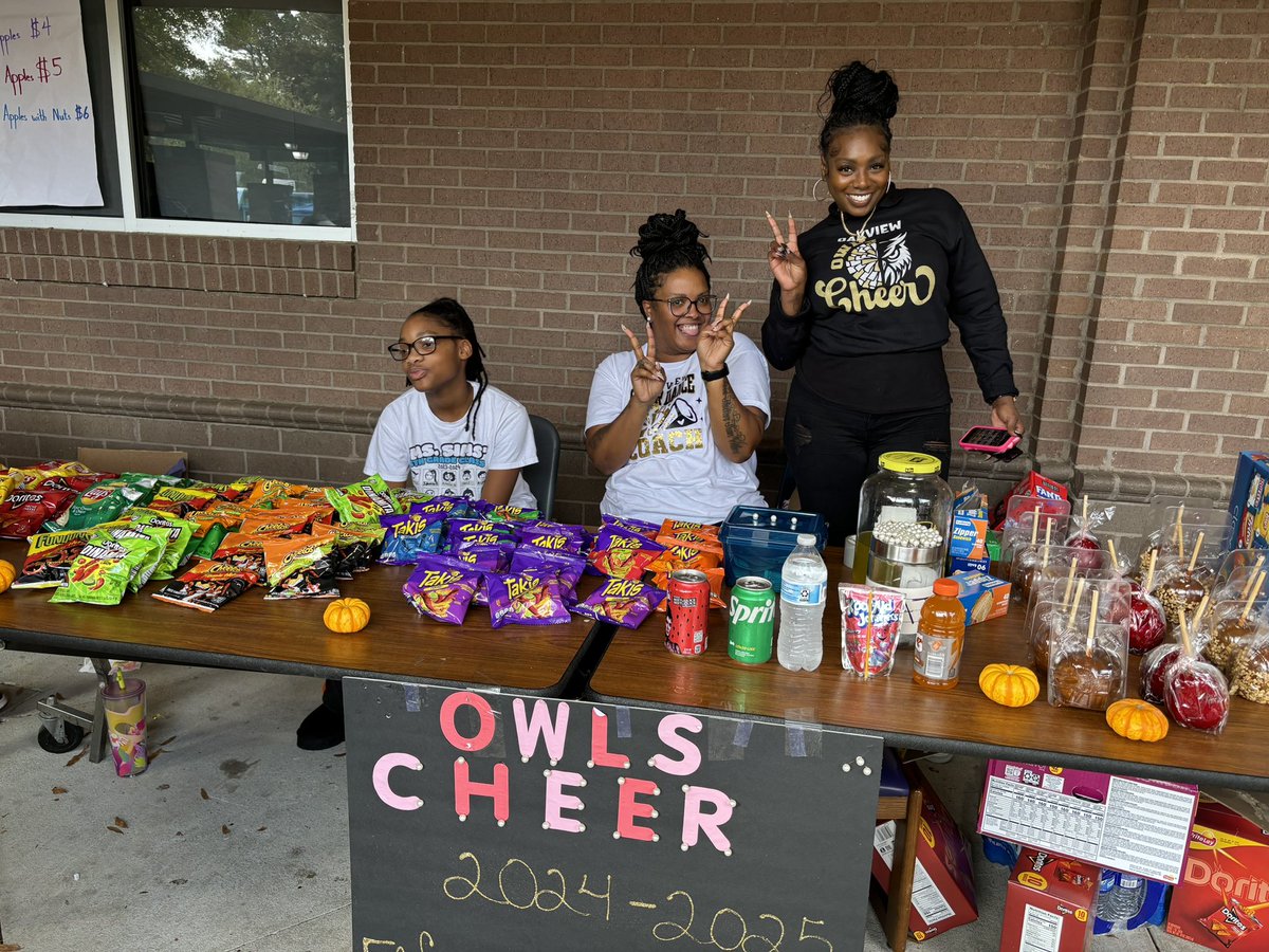 OakViewES's tweet photo. What a great day for a carnival! #OakViewFALLCarnival24
@OakViewES https://t.co/pU5t4GsNnV