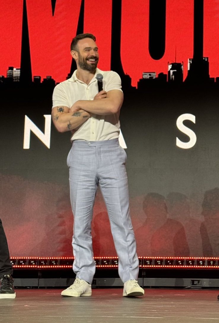 Oh my Charlie is very bang it 🔥💖🫠 #CharlieCox #D23Disney #DaredevilBornAgain #Demolidor