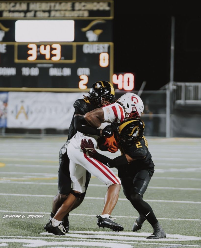 Looking for a place to call home 6'3 ATH TE/WR/FB
Team-player
3.7 GPA
2101bs
C/o2025