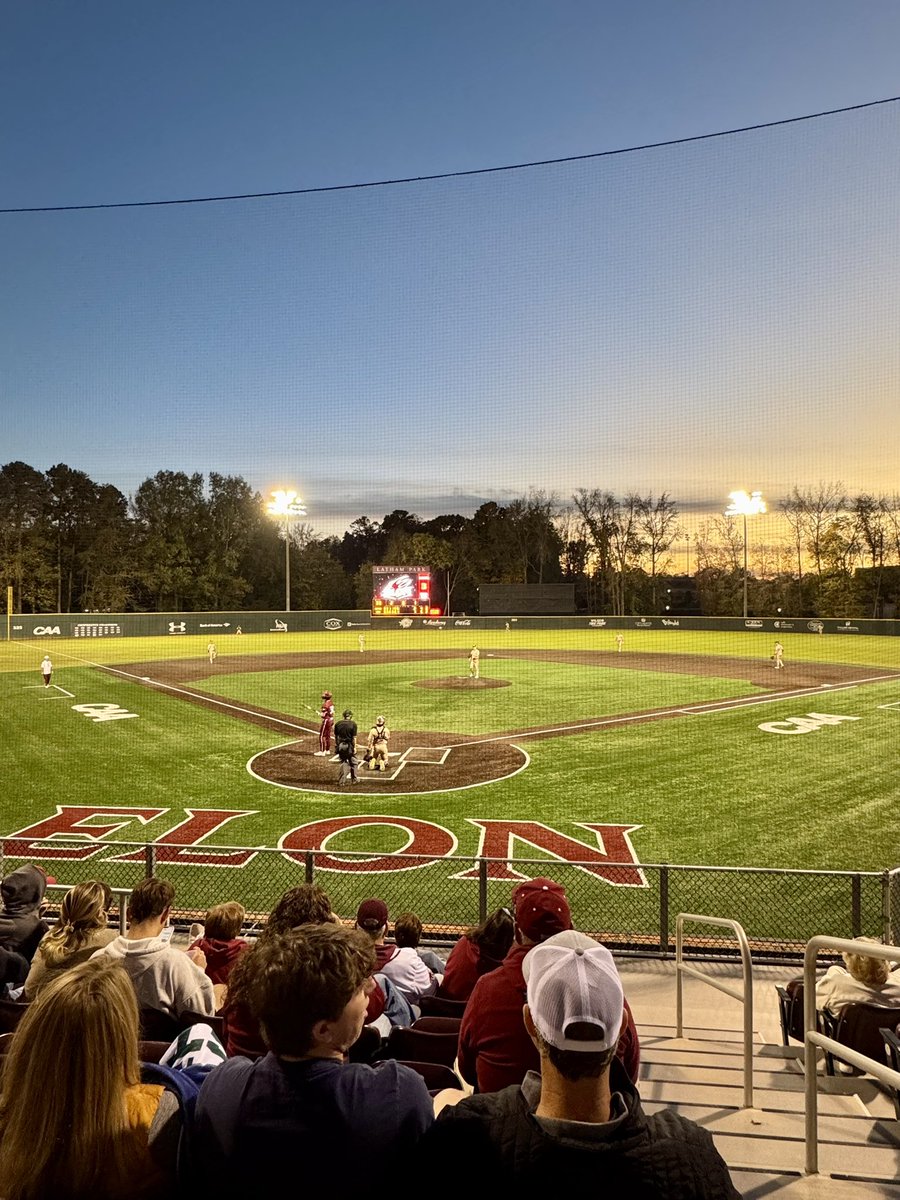 Fall World Series game 1. 
#GetYourGoldOn