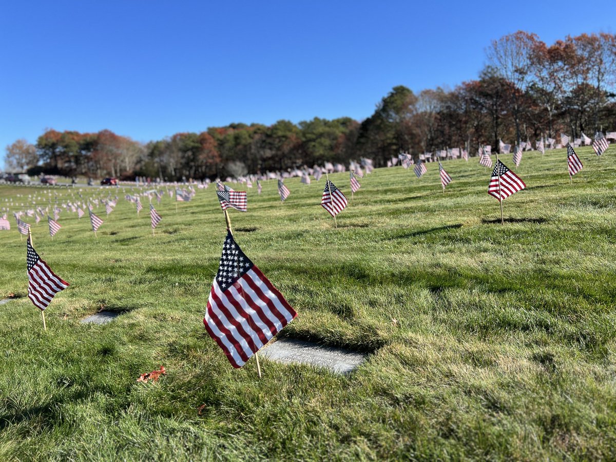 aphrodite purdy (@purdyaphrodite) on Twitter photo To all our Veterans -thank you for serving our country & protecting our freedoms . Members of Red Cross Youth club joined hundreds of volunteers to place a flag on every grave in honor of Veterans Day at Bourne National Cemetary <a href="/MashpeeSchools/">MashpeePublicSchools</a> <a href="/MashpeeAthletic/">Mashpee Athletics</a>s To all our Veterans -thank you for serving our country & protecting our freedoms . Members of Red Cross Youth club joined hundreds of volunteers to place a flag on every grave in honor of Veterans Day at Bourne National Cemetary <a href="/MashpeeSchools/">MashpeePublicSchools</a> <a href="/MashpeeAthletic/">Mashpee Athletics</a>s