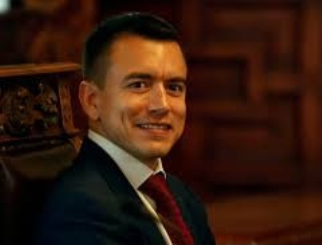 Patearias la cabeza de este dulce joven a cambio de que se reduzcan los apagones?