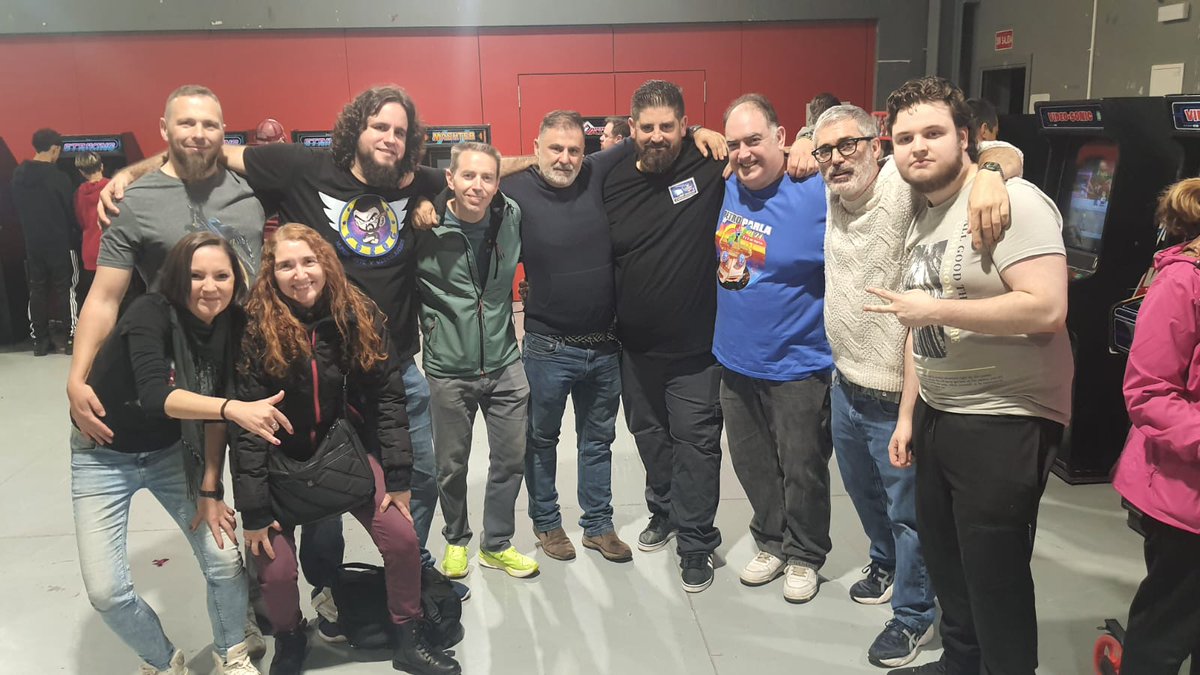 Molitronix tweet media