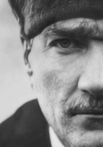 İyi ki vardın.
İyi ki varsın.
Ant olsun, biz yaşadıkça yaşayacaksın!
#Atatürk