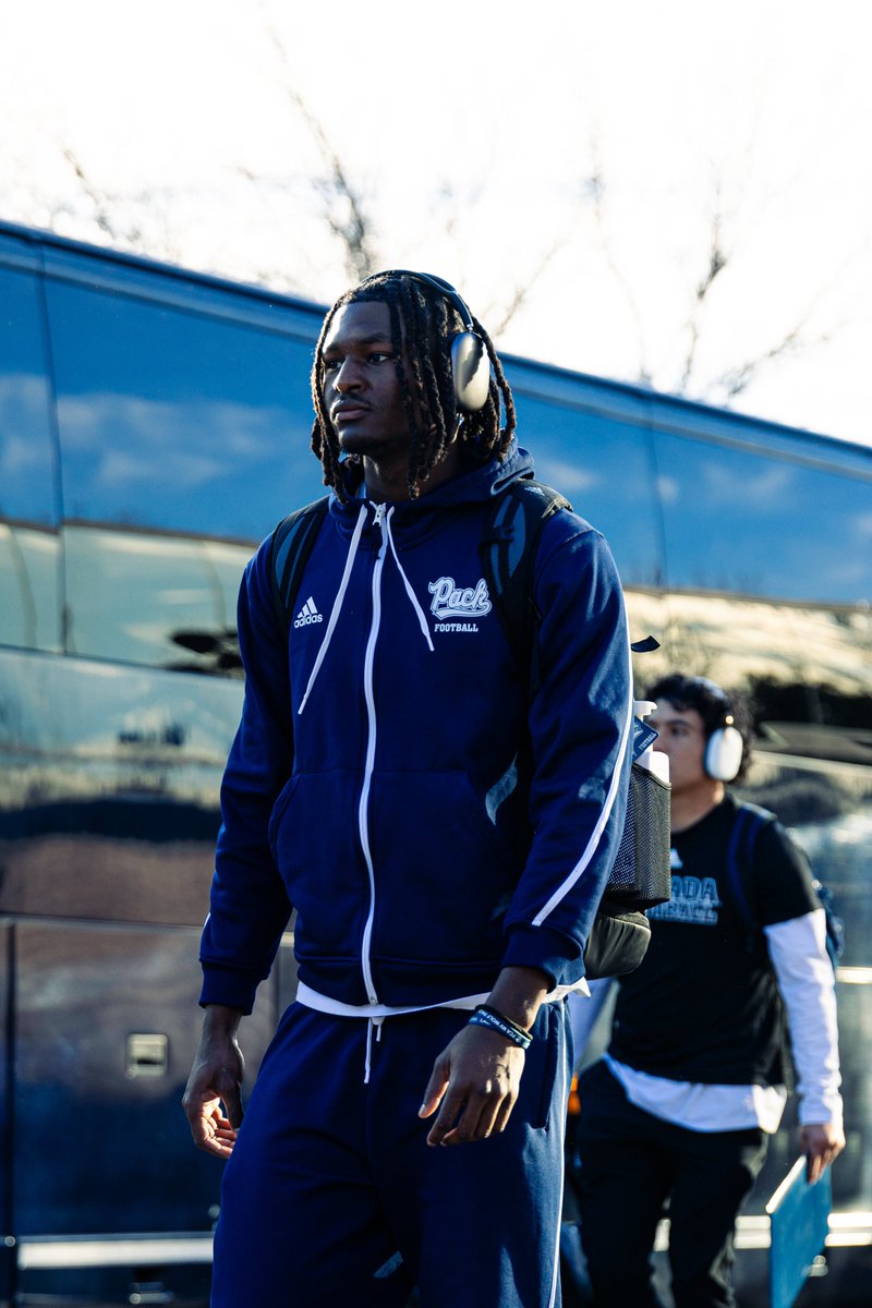 Pack is in the house 🐺

#BattleBorn | #Launch