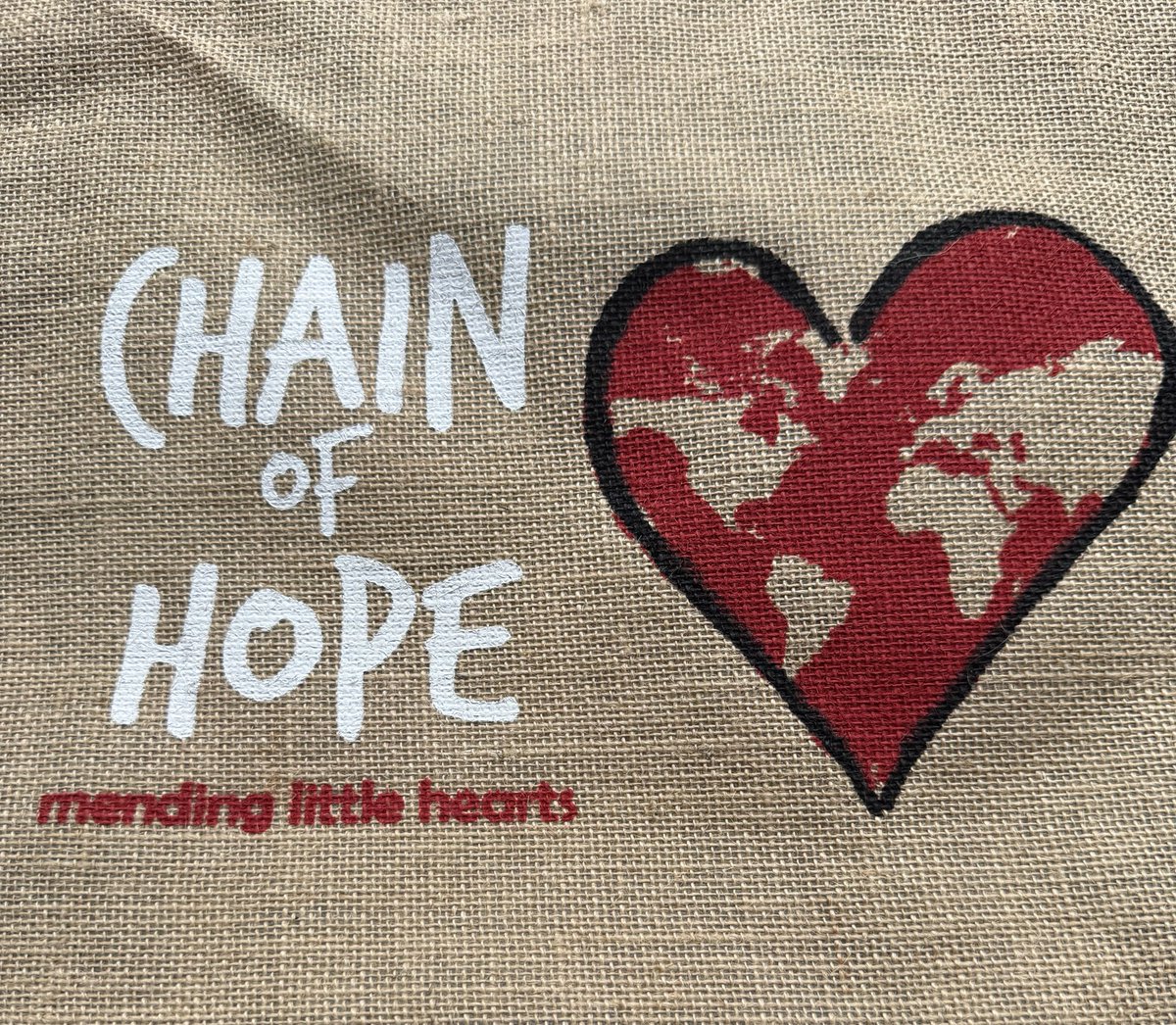 FrankieSk8's tweet photo. Lovely evening @NHM_London raising funds and awareness for the #chainofhope charity! Dr Yacoub and his cardiologist saints have helped save soo many childrenโs lives across the world, itโs simply astonishing! https://t.co/ciRgc2YNzW