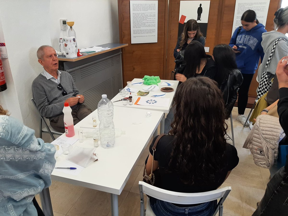 XVII ed. del Cagliari FestivalScienza "Contaminando"
Ecco alcuni momenti trascorsi durante i laboratori e la presentazione del libro "Noi siamo oceano" di Rossano Ercolini alla Biblioteca E. Lussu - Parco di Monte Claro!