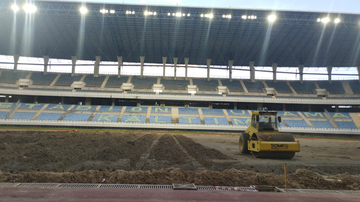 Assalamulaikum Stadion Palaran Samarinda 😍 

Long Time No See Ya. Sampai Jumpa Dengan Rumput Zoysia Matrela dan Lampu LED 1300 Lux nya Yess 🔥😃

In Frame: PJ Gubernur Kaltim dan Dirut Borneo FC