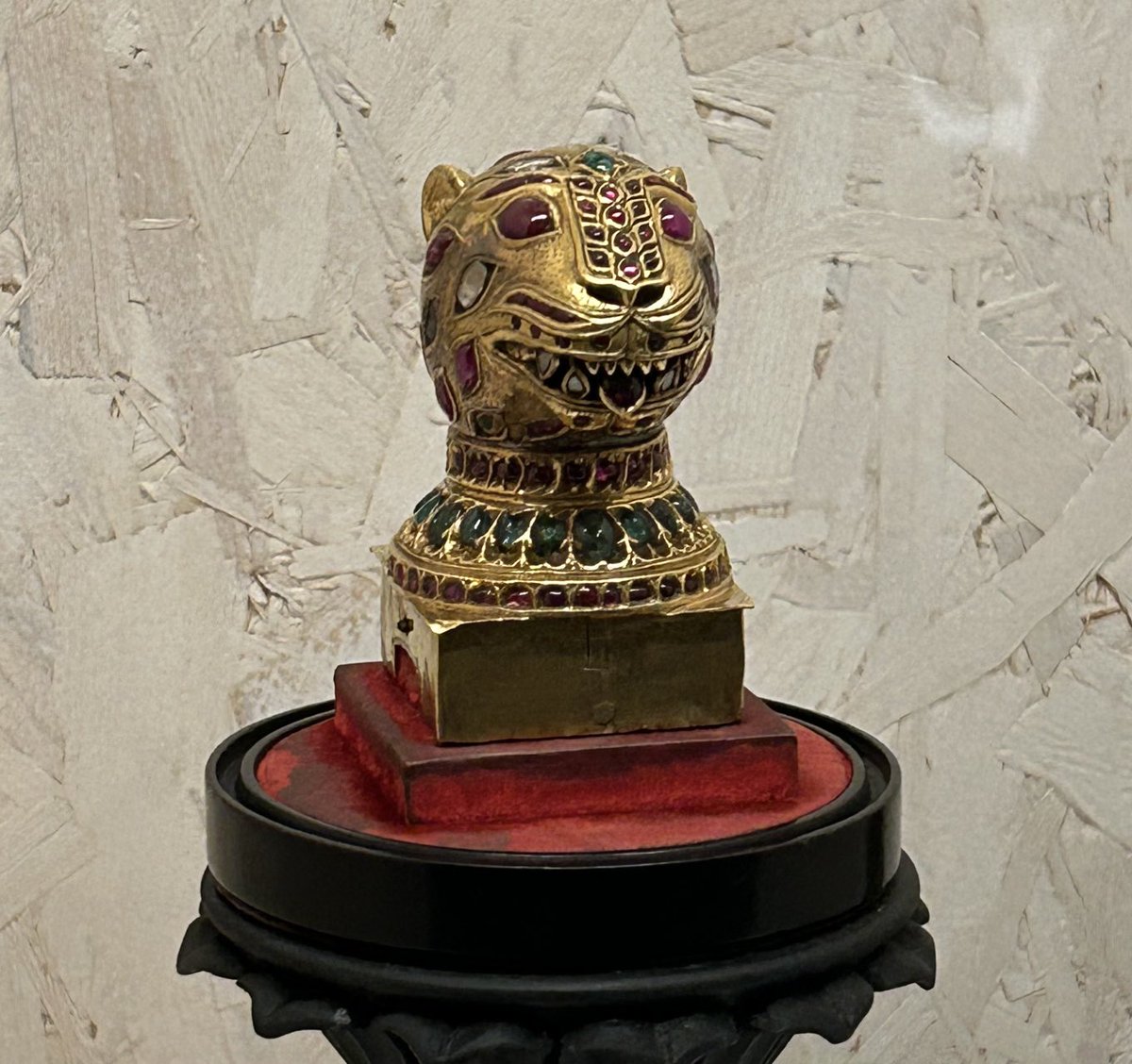 “There was a gold throne which I am sorry to say they are breaking to pieces…Lord Mornington has presented me with one of the jewelled tygers from the throne” - Lady Clive’s diary, May 1799. Here’s the  very same object in Hew Locke’s “What have we here?” ⁦<a href="/britishmuseum/">British Museum</a>⁩