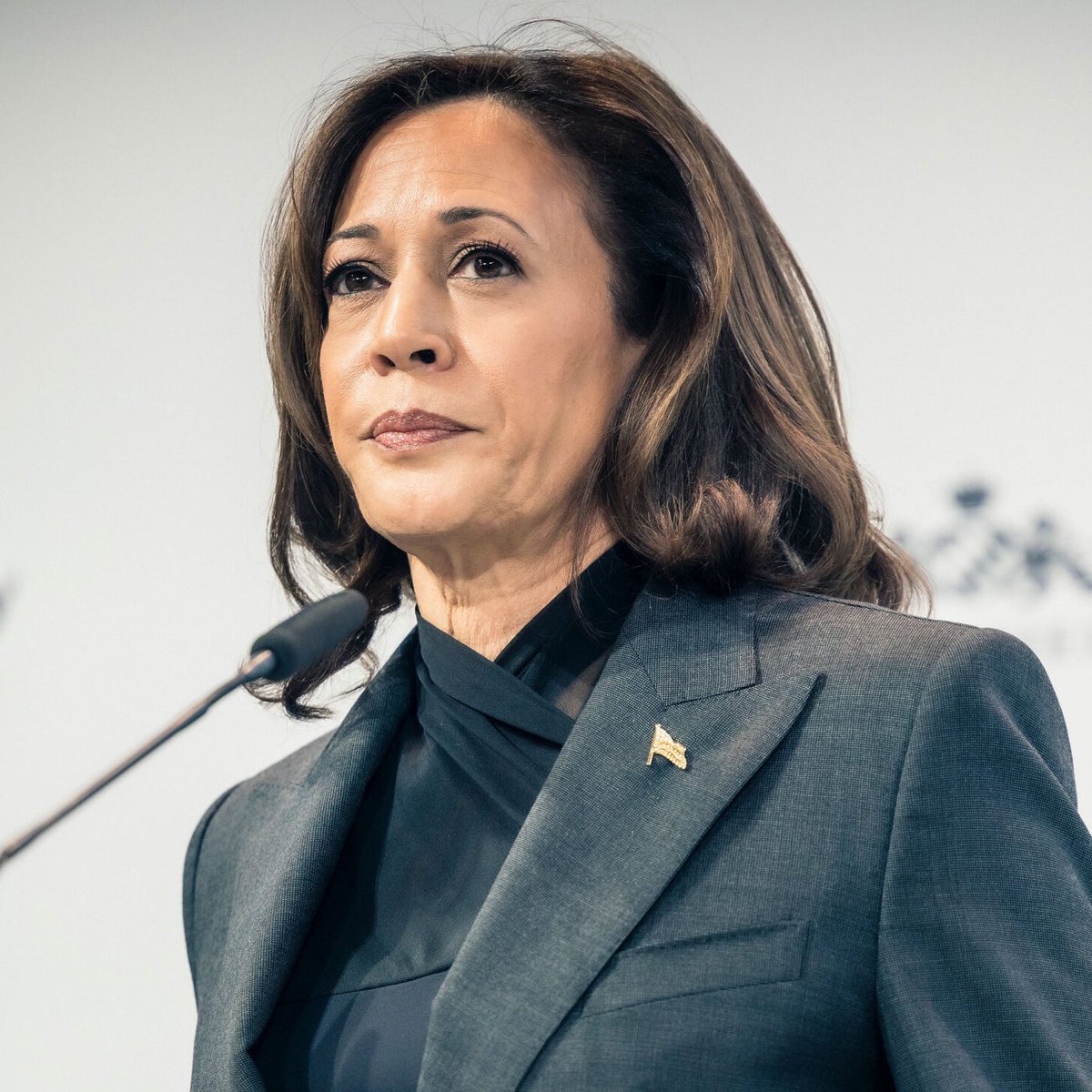 Joe Rogan reveals Kamala wanted editorial control over his podcast as a requirement to sit down.

Follow: <a href="/AFpost/">AF Post</a>