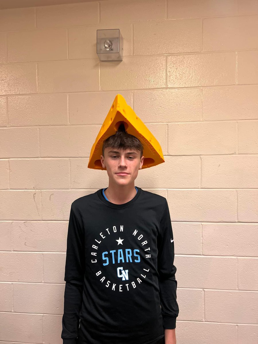 Varsity boys defeat Hampton to move 1-0 at the HCS tip off tournament. Player of the game is Reese Thomas with 10 points, 10 Reb and 1 ast. 

Big Cheese of the game goes to Alex Kilfoil!