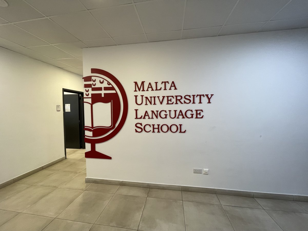malta_navi's tweet photo. 🇲🇹#マルタ大学附属語学学校 の校舎の様子です🇲🇹

国立大附属の #語学学校 ですが、実は小〜中規模のアットホームな環境です

寮は #マルタ 大学の学生と同じなので、寮のイベントを通じて現地の大学生と交流の機会がある点も魅力です✨

学校情報はこちら🏫https://t.co/o6kLAVCdYl

#マルタ留学 https://t.co/i45RpdjWiX