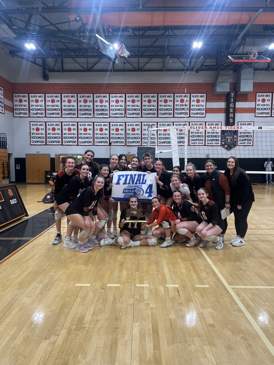🚨 Volleyball Elite 8 Results 🚨

OA: 3

Longmeadow: 1

Amazing hard fought game by both teams!! 

Tigers are headed to the Final 4, day/time TBA! 

<a href="/OAVolleyball/">OA Volleyball</a> <a href="/MIAA033/">MIAA</a>