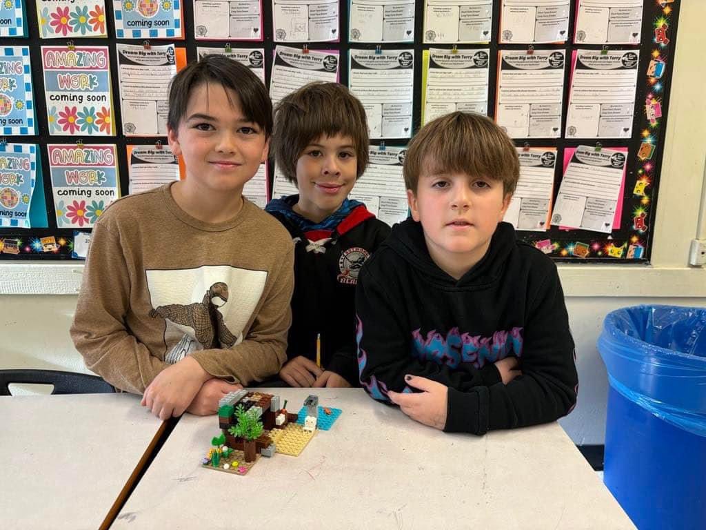 Memorial Academy tweet media