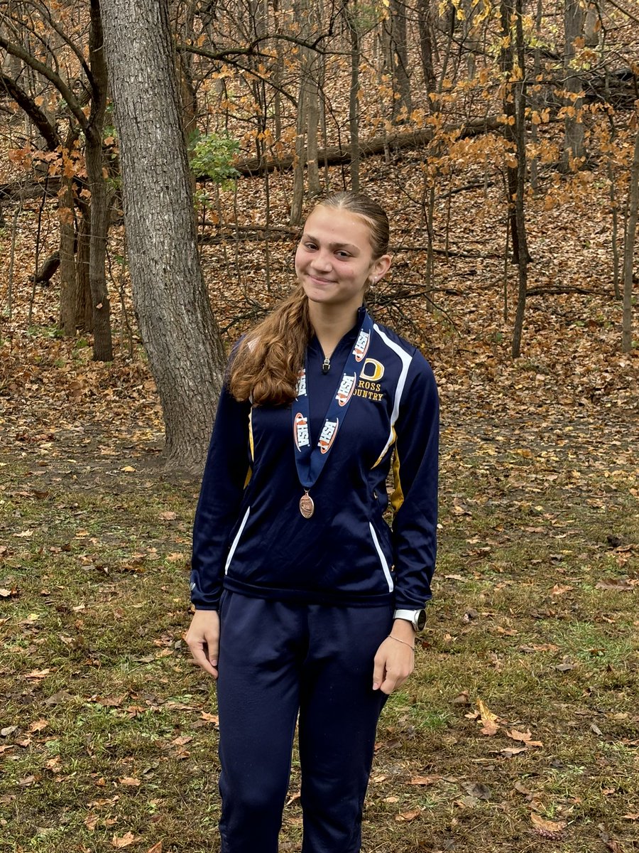oths_girls_xctf's tweet image. Congrats to Ellie Bush who earned all state honors by placing 16th with a time of 17:10! Her finish is the 2nd highest in school history!