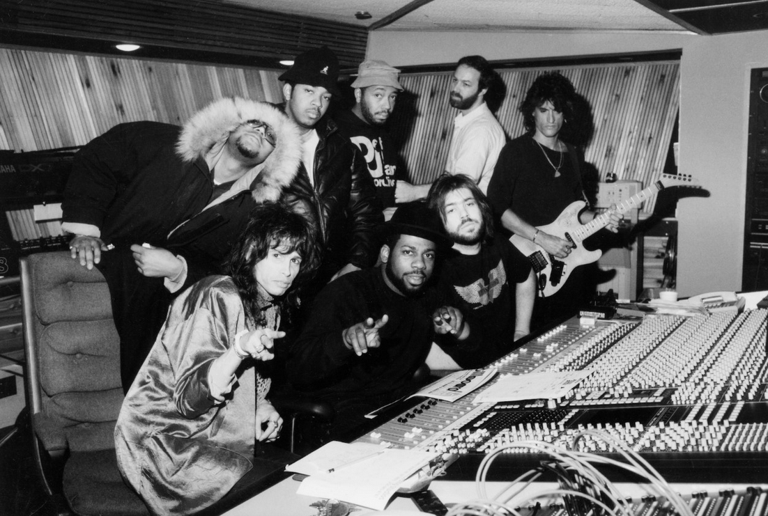 SiftedSand's tweet photo. Did you know Walk This Way by Run DMC and Aerosmith was recorded in Edd Kalehoff's studio? 
Here's a photo of them during the recording in "Magic Venture" https://t.co/TbzwarJ7wW