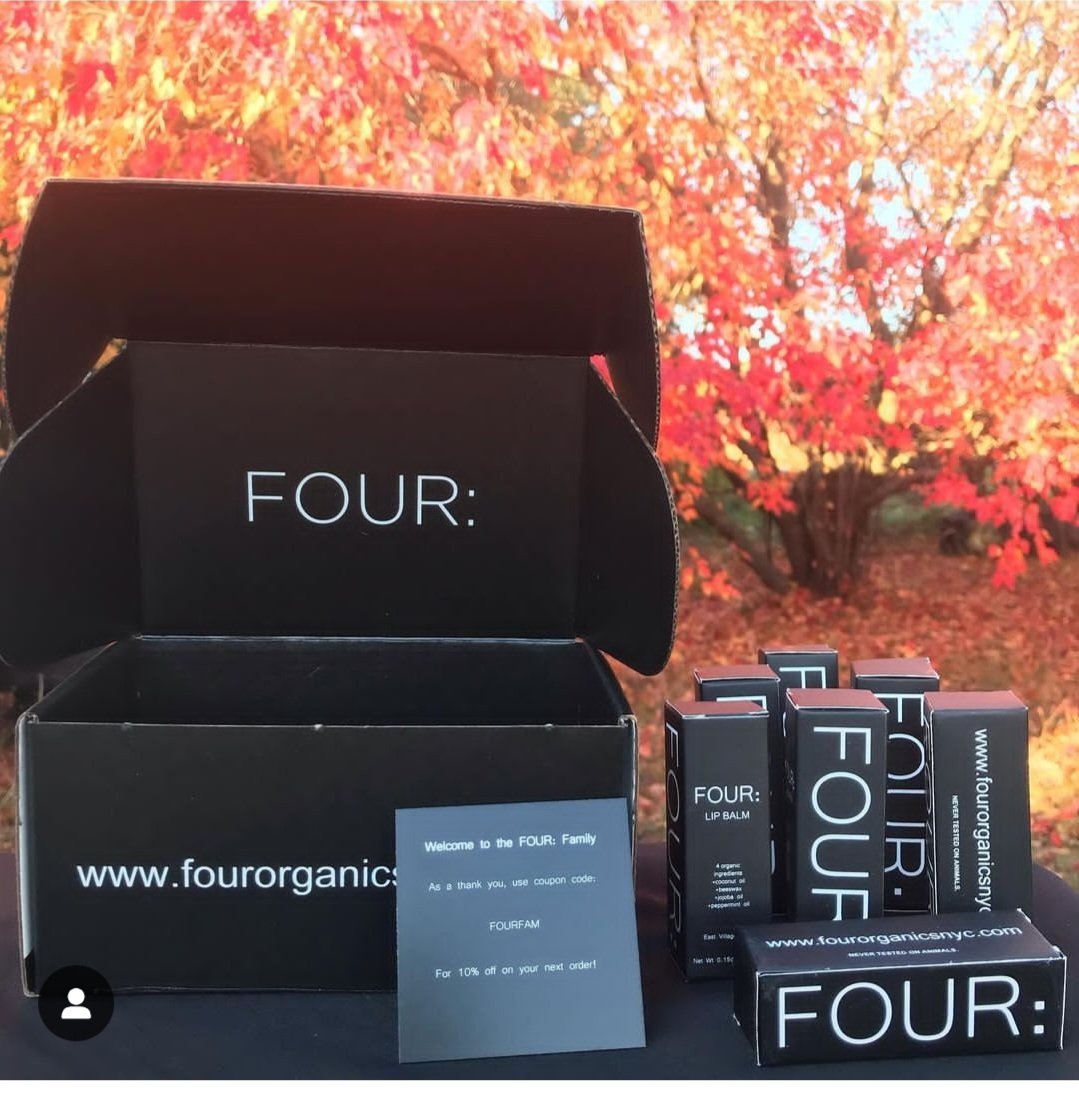 angssecrets's tweet image. #Fourfridays I love @FOURorganics lip balm during all seasons, but definitely a necessity during these colder months!