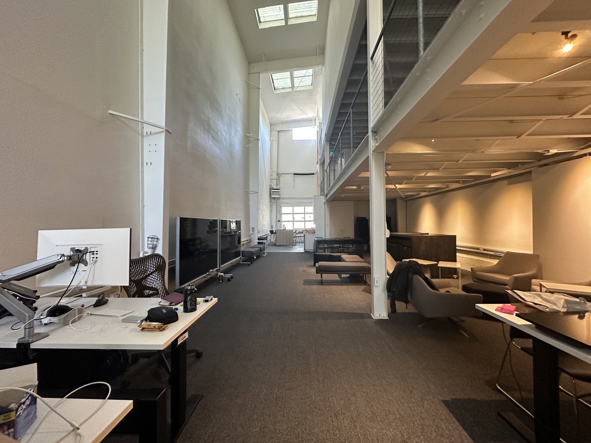 uribegosselin's tweet photo. Another visionOS hackathon!

Come join us in SF, all-day on November 16th

We’ll have spare Vision Pros, monitors, snacks, beverages, and hands-on support https://t.co/CWMt4qSl1I
