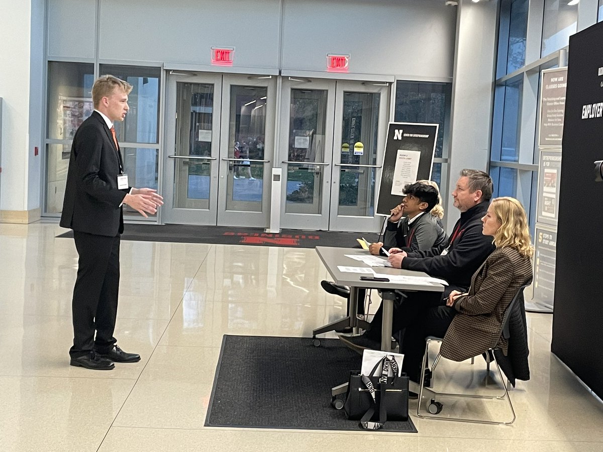 TimHodges402's tweet photo. Those @UNLStrengths Clifton Builders  represented well at the 321 Quick Pitch competition tonight. Congrats to all who participated, and to the @nebraskaentr team who made it happen! @NebraskaBiz https://t.co/reEA8P6z2S