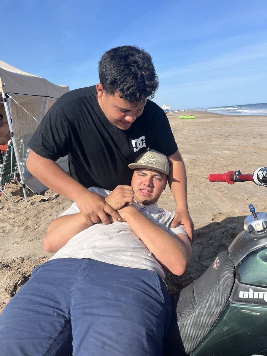Santiividall's tweet photo. Cuando las cosas no están del todo bien ahí está el mi hermano de otra madre siempre al pie del cañón  gracias por todo gordito https://t.co/6NRUSFA4BE