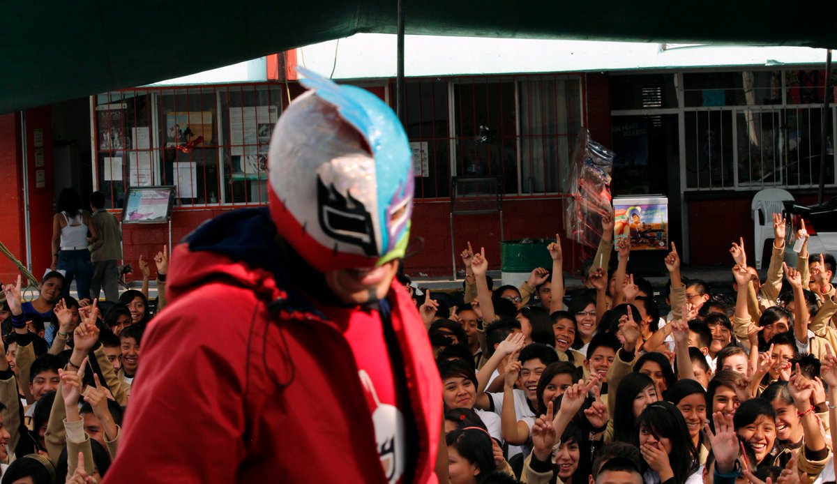 El Tacubo luchador tweet media