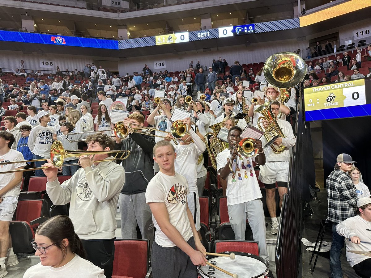 Freeman_Falcons's tweet image. 1️⃣0️⃣ minutes⏳out from some🏆State🏐action‼️

#WeAreFreeman🐦